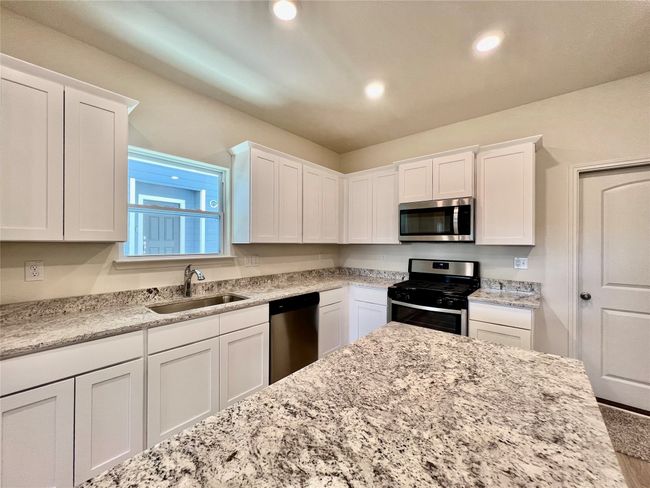 1233 Parker Dr, Townhouse with 4 bedrooms, 3 bathrooms and null parking in Princeton TX | Image 27