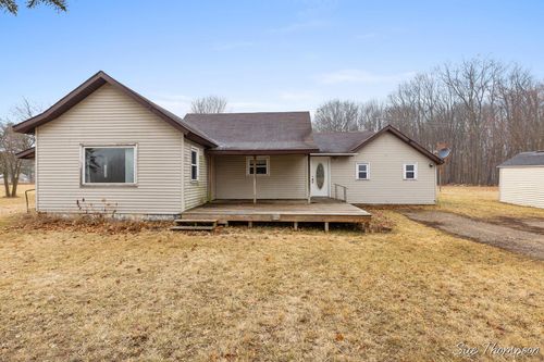 5057 N Bailey Rd, Coral, MI, 49322-9620 | Card Image