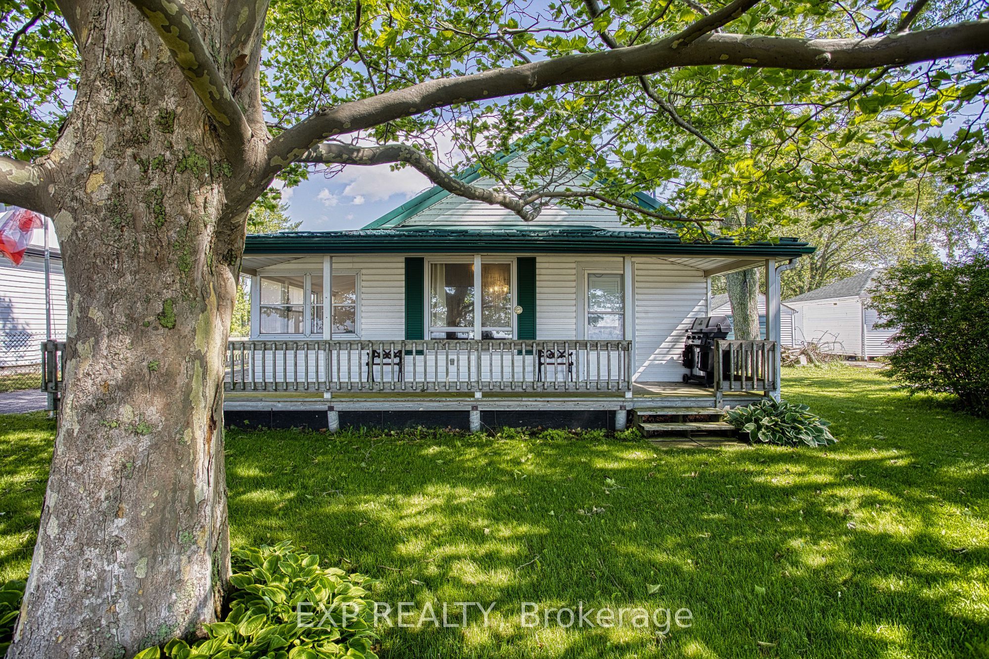 Residential in Haldimand 3