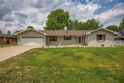 810 Park Hills Drive, House other with 3 bedrooms, 2 bathrooms and null parking in Effingham IL | Image 1