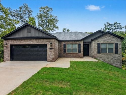 11 Penwith Ln, Bella Vista, AR, 72714-1706 | Card Image