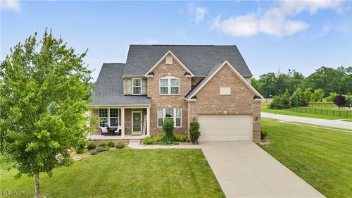 2979 Cloverhurst St Ne, Canton, OH, 44721-2782 | Card Image