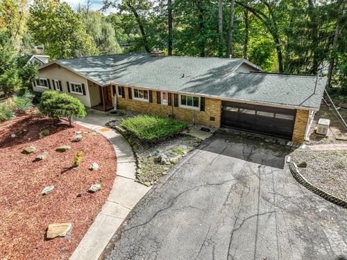 301 Jennings Lndg, Battle Creek, MI, 49015-3526 | Card Image