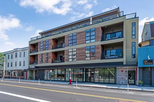 apt-302-17 Holland St, Somerville, MA, 02144-2865 | Card Image