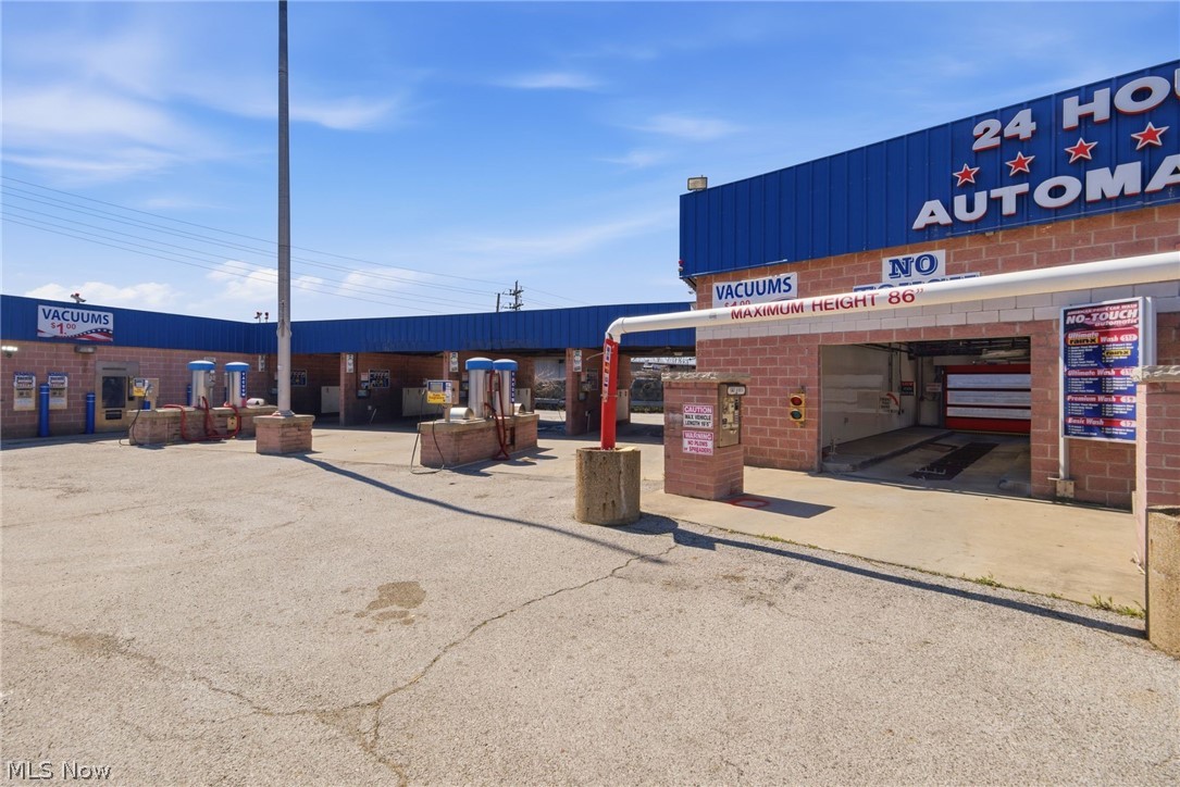 16436 Miles Ave, Cleveland, OH 44105