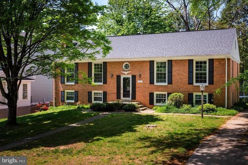7513 Sebago Rd, BETHESDA, MD, 20817-4839 | Card Image