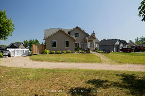 238 Burford-Delhi Townline Rd, Brant, ON, N0E1R0 | Card Image