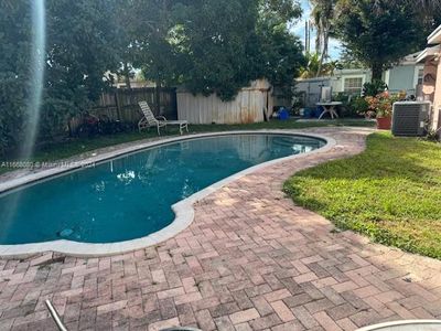 6570 Nw 6th Ct, House other with 4 bedrooms, 2 bathrooms and null parking in Margate FL | Image 3