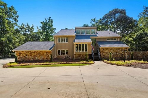 3680 Lamplighter Cove Rd, Gainesville, GA, 30504-5445 | Card Image