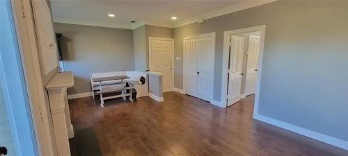 apt-209-7126 Holly Hill Dr, Dallas, TX, 75231-5243 | Card Image