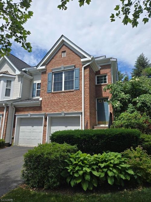 313 Winthrop Dr, Nutley, NJ, 07110-3902 | Card Image