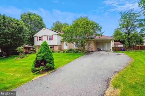 18704 Bloomfield Rd, OLNEY, MD, 20832-1308 | Card Image