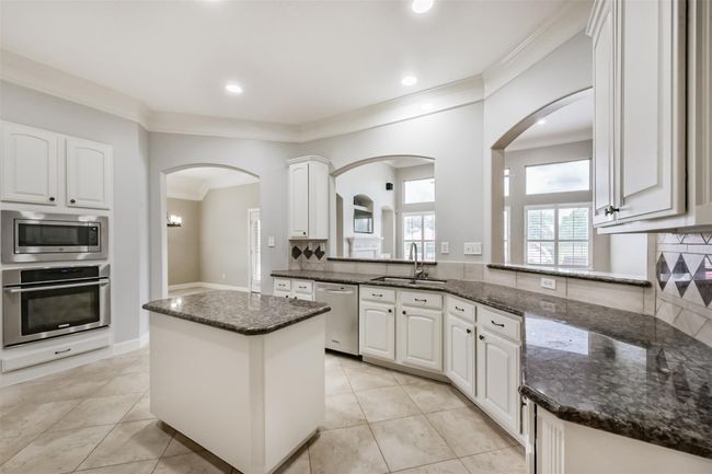 1610 Pine Crest Dr, House other with 5 bedrooms, 4 bathrooms and 3 parking in Pearland TX | Image 25