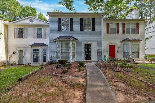 1008 Huntington Trce Se, Smyrna, GA, 30082-2632 | Card Image