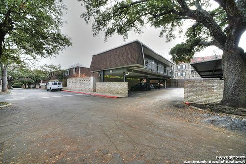 148-i-1045 Shook Ave, San Antonio, TX, 78212-2576 | Card Image