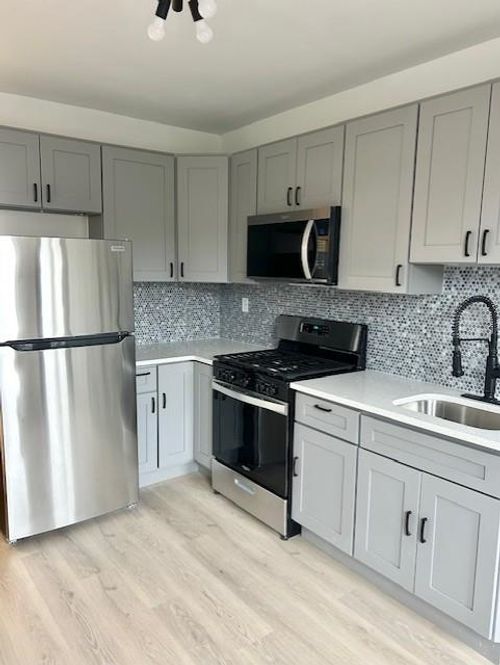 2-1106 Avenue C, Bayonne, NJ, 07002-3330 | Card Image