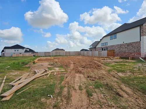 2105 Sunflower Ln, Brookshire, TX, 77423-3328 | Card Image