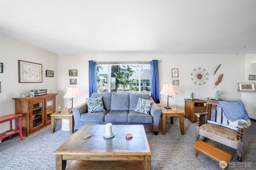 224-210 26th St Nw, Long Beach, WA, 98631-5221 | Card Image