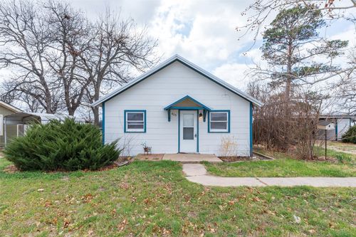 425 S 1st St W, Clyde, TX, 79510-4027 | Card Image