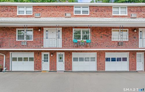 30a-201 Regan Rd, Vernon, CT, 06066-2860 | Card Image