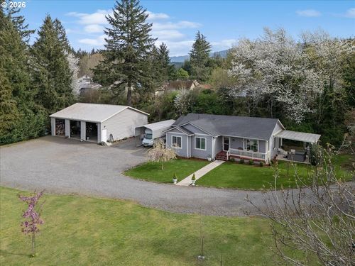 622 Se 4th Ave, Mill City, OR, 97360-0056 | Card Image