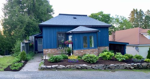 6 Duncan St E, Huntsville, ON, P1H1P6 | Card Image