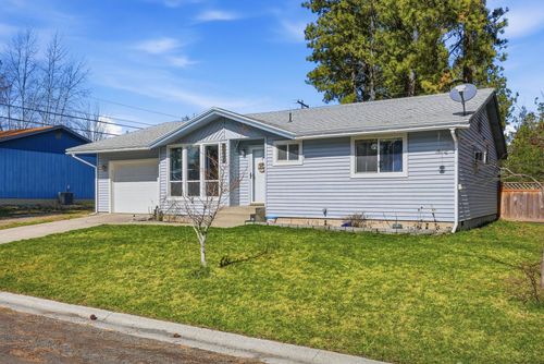 1045 E Evergreen Dr, Medical Lake, WA, 99022-8775 | Card Image