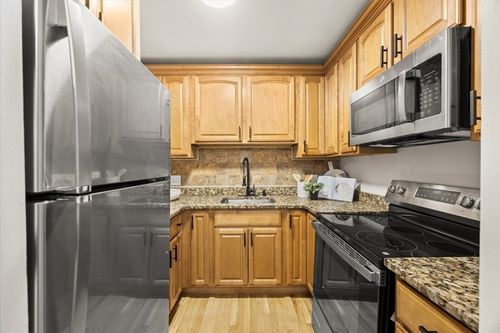 1-115 Grove St, Boston, MA, 02132 | Card Image
