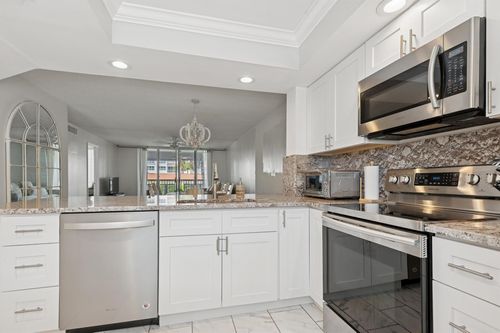 apt-252-911 Gardenia Dr, Delray Beach, FL, 33483-4820 | Card Image