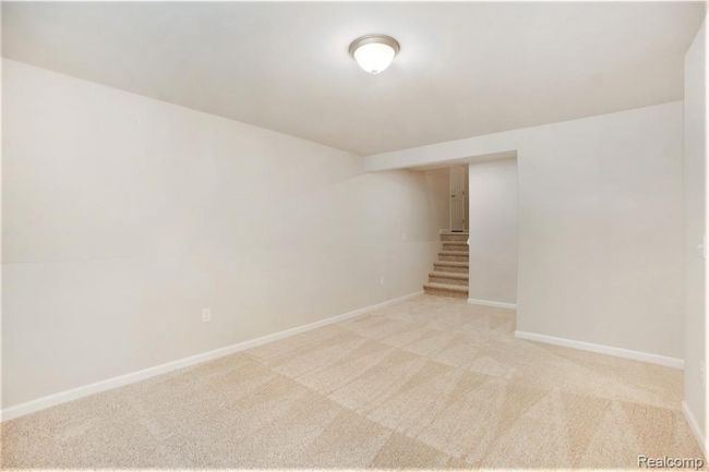 Stock photo- lower level | Image 14