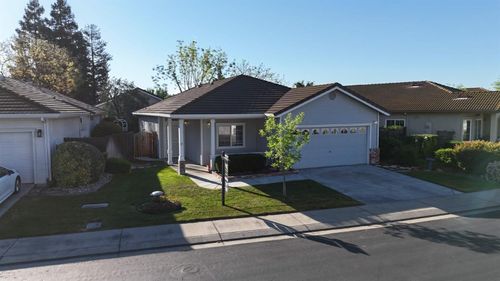3352 Spring Crest Drive, Turlock, CA, 95382 | Card Image
