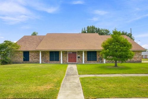 3499 Kingston St, Lake Charles, LA, 70605-2775 | Card Image