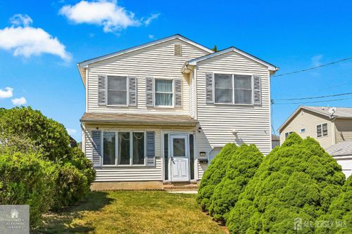 109 Walton Street, Edison, NJ, 08817 | Card Image