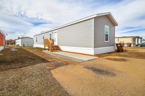 204 Bear River Dr, Evanston, WY, 82930-2812 | Card Image