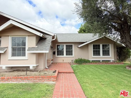 3001 Saint Albans Dr, Los Alamitos, CA, 90720-4458 | Card Image