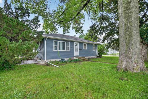 1205 Dorthy Drive, Waterloo, IA, 50703 | Card Image