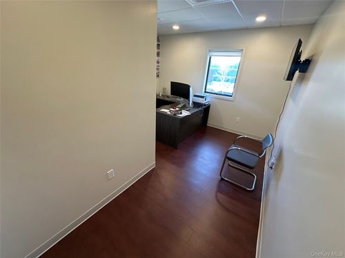 204-1015 Cedar Ln, Woodmere, NY, 11598-1211 | Card Image