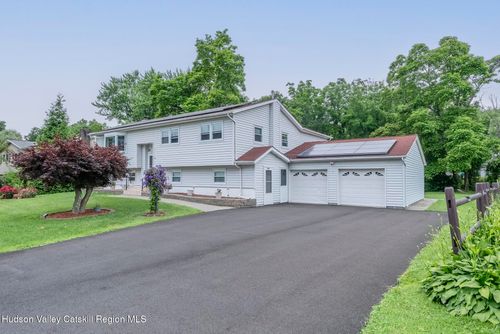 3 Esther Pl, Lake Katrine, NY, 12449-5022 | Card Image