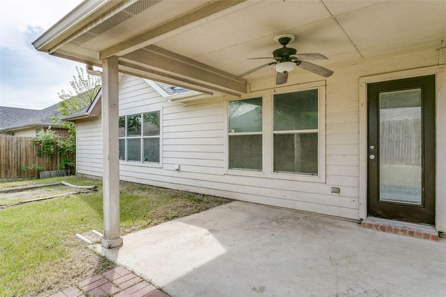 815 Creekside Dr, House other with 4 bedrooms, 2 bathrooms and null parking in Little Elm TX | Image 23