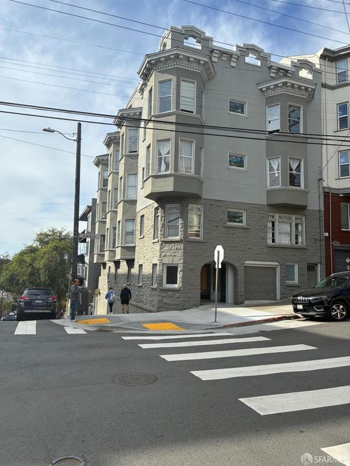 2201 Larkin St, San Francisco, CA, 94109-1998 | Card Image