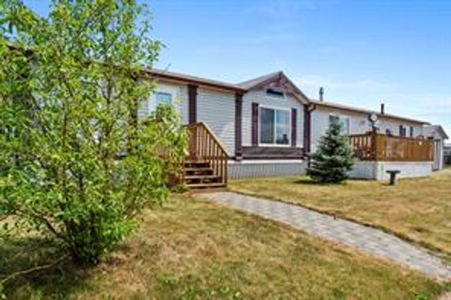 8845 90 Ave, House detached with 3 bedrooms, 2 bathrooms and 4 parking in Grande Prairie AB | Image 1