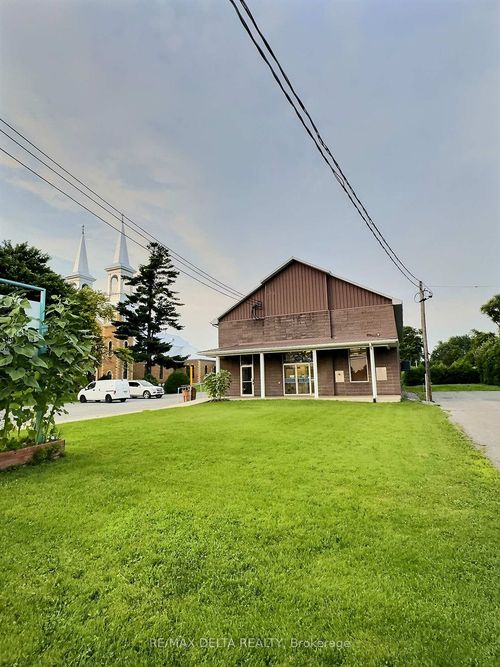 3779 Champlain St, Bourget, ON, K0A1E0 | Card Image