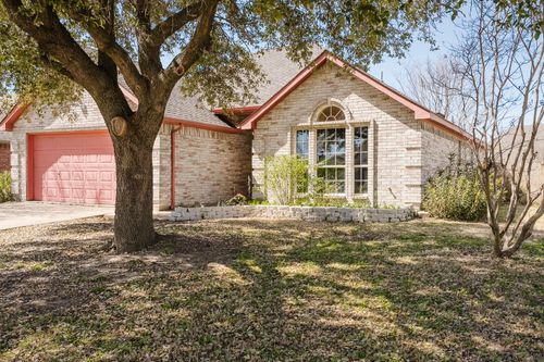 911 Bermuda St, Forney, TX, 75126-8515 | Card Image