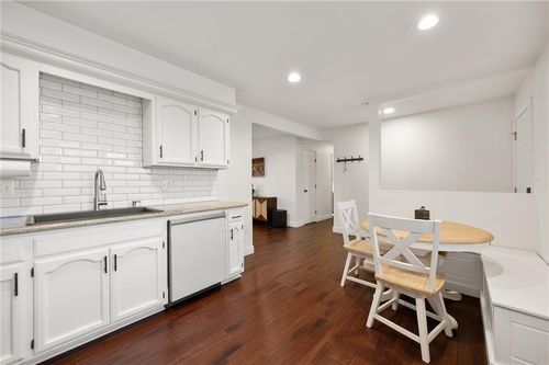 1923 Sw 5th St, Lee's Summit, MO, 64081-2333 | Card Image