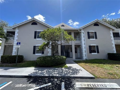 apt-210-2890 N Oakland Forest Dr, Oakland Park, FL, 33309-6493 | Card Image