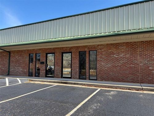 549 Camp Lake Rd, Monroe, GA, 30655-8224 | Card Image