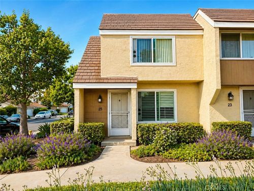 25 Brookfield, Irvine, CA, 92604 | Card Image