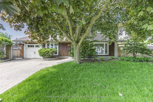 36 Lockton Cres, Brampton, ON, L6W1C3 | Card Image