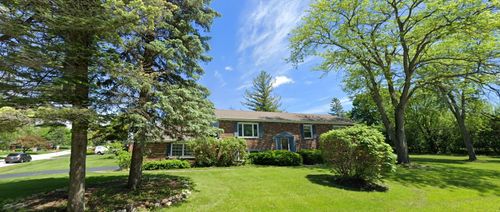 909 Dundee Ave, Barrington, IL, 60010-4220 | Card Image
