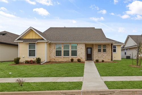 113 King Arthur Ct, Glen Rose, TX, 76043-1465 | Card Image